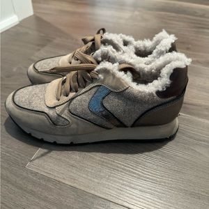 Voile Blanche Sherpa-lined sneakers